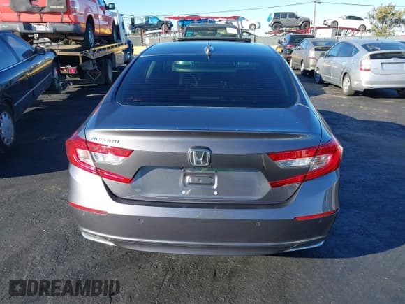 ✅ 2022 Honda Accord EX-L • VIN: 1HGCV1F52NA071615 • Lot: 43561097. Wystawiony na IAAI z przebiegiem 12 357 mil. Bezpłatny archiwum sprzedaży aukcyjnych z USA i szczegółowy raport historii pojazdu na DreamBid. Zdjęcie 16.