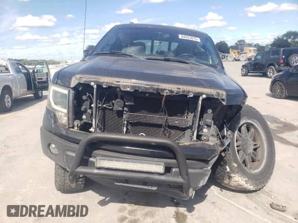 2013 Ford F-150 XLT z VIN 1FTFW1EF8DKE93688, wystawiony jako Copart lot #84923875 z przebiegiem 93 730 mil mil oraz Czysty tytuł • Clean title. Historia ofert i sprzedaży dostępna na DreamBid. Obrazek 5.