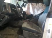 ✅ 2021 Ford Bronco • VIN: 1FMEE5DP1MLA93932 • Lot: 57344905. Wystawiony na Copart z przebiegiem 42 318 mil. Bezpłatny archiwum sprzedaży aukcyjnych z USA i szczegółowy raport historii pojazdu na DreamBid. Zdjęcie 7.