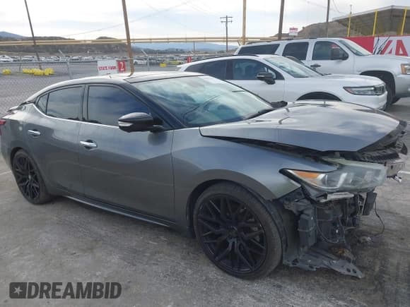 ✅ 2016 Nissan Maxima SL • VIN: 1N4AA6AP6GC377396 • Lot: 43675642. Wystawiony na IAAI z przebiegiem 206 630 mil. Bezpłatny archiwum sprzedaży aukcyjnych z USA i szczegółowy raport historii pojazdu na DreamBid. Zdjęcie 1.