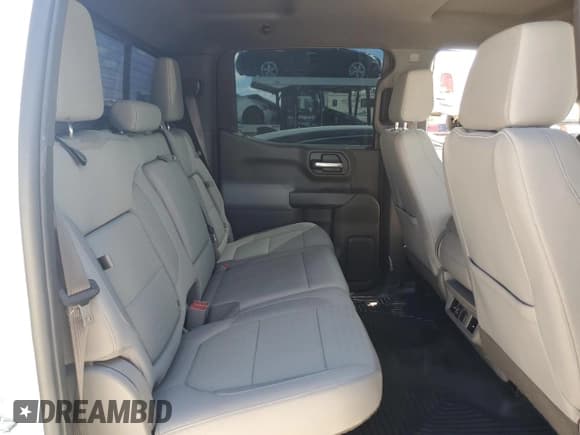 ✅ 2020 Chevrolet Silverado 1500 LT • VIN: 3GCPWCED1LG321376 • Lot: 72139864. Wystawiony na Copart z przebiegiem 49 915 mil. Bezpłatny archiwum sprzedaży aukcyjnych z USA i szczegółowy raport historii pojazdu na DreamBid. Zdjęcie 10.