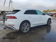 ✅ 2023 Audi Q8 Prestige • VIN: WA1FVBF1XPD046732 • Lot: 85086854. Wystawiony na Copart z przebiegiem 9 603 mil. Bezpłatny archiwum sprzedaży aukcyjnych z USA i szczegółowy raport historii pojazdu na DreamBid. Zdjęcie 3.