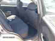 2006 Chevrolet Aveo LS z VIN KL1TD56626B552257, wystawiony jako IAAI lot #42883336 z przebiegiem 123 883 mil mil oraz . Historia ofert i sprzedaży dostępna na DreamBid. Obrazek 8.