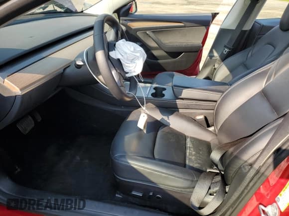 ✅ 2022 Tesla Model 3 • VIN: 5YJ3E1EA0NF304413 • Lot: 60569015. Wystawiony na Copart z przebiegiem 84 530 mil. Bezpłatny archiwum sprzedaży aukcyjnych z USA i szczegółowy raport historii pojazdu na DreamBid. Zdjęcie 7.