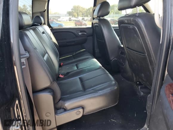 ✅ 2011 Chevrolet Silverado 1500 LTZ • VIN: 3GCPKTE33BG373819 • Lot: 86156505. Wystawiony na Copart z przebiegiem 191 132 mil. Bezpłatny archiwum sprzedaży aukcyjnych z USA i szczegółowy raport historii pojazdu na DreamBid. Zdjęcie 10.