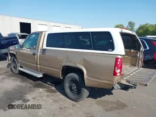 ✅ 2000 Chevrolet Silverado 2500 • VIN: 1GCGC24R6YF427637 • Lot: 43137071. Wystawiony na IAAI z przebiegiem 195 965 mil. Bezpłatny archiwum sprzedaży aukcyjnych z USA i szczegółowy raport historii pojazdu na DreamBid. Zdjęcie 3.