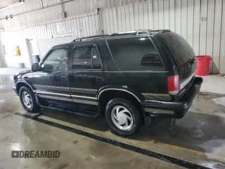 ✅ 1996 Chevrolet Blazer • VIN: 1GNDT13W0T2239997 • Lot: 67556845. Wystawiony na Copart z przebiegiem 160 486 mil. Bezpłatny archiwum sprzedaży aukcyjnych z USA i szczegółowy raport historii pojazdu na DreamBid. Zdjęcie 2.