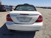 ✅ 2007 Mercedes-Benz CLK 550 • VIN: WDBTK72F47T078399 • Lot: 57365195. Wystawiony na Copart z przebiegiem 94 354 mil. Bezpłatny archiwum sprzedaży aukcyjnych z USA i szczegółowy raport historii pojazdu na DreamBid. Zdjęcie 6.