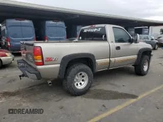 ✅ 1999 Chevrolet Silverado 1500 • VIN: 1GCEK14V7XZ120234 • Лот: 80754664. Опубликован ранее на Copart с пробегом 345 649 миль. Бесплатный доступ к архиву аукционных продаж из США и подробный отчёт об истории автомобиля на DreamBid. Изображение 3.