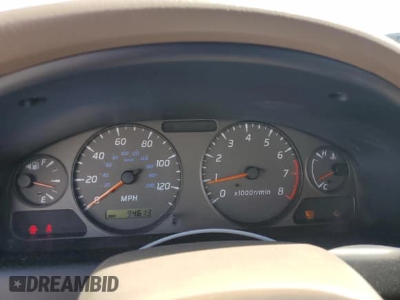 ✅ 2002 Nissan Sentra GXE • VIN: 3N1CB51D82L693155 • Lot: 81128875. Wystawiony na Copart z przebiegiem 94 613 mil. Bezpłatny archiwum sprzedaży aukcyjnych z USA i szczegółowy raport historii pojazdu na DreamBid. Zdjęcie 9.