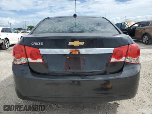 ✅ 2016 Chevrolet Cruze LS • VIN: 1G1PC5SH8G7206697 • Lot: 91025995. Listed on Copart with 164,578 mi. Free auction sales archive from the USA and detailed vehicle history report at DreamBid. Image 6.