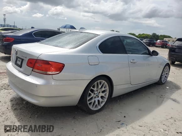 ✅ 2007 BMW 3 Series 328i • VIN: WBAWB33537P130740 • Lot: 62260305. Listed on Copart with 170,251 mi. Free auction sales archive from the USA and detailed vehicle history report at DreamBid. Image 3.