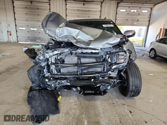 ✅ 2024 GMC Yukon Denali • VIN: 1GKS2DKL1RR373319 • Lot: 70680405. Wystawiony na Copart z przebiegiem Nie podano. Bezpłatny archiwum sprzedaży aukcyjnych z USA i szczegółowy raport historii pojazdu na DreamBid. Zdjęcie 5.