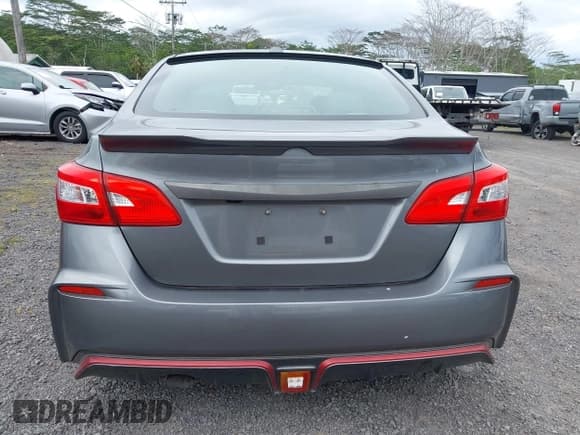 ✅ 2018 Nissan Sentra SR Turbo • VIN: 3N1CB7AP6JY251532 • Lot: 43326798. Wystawiony na IAAI z przebiegiem 84 544 mil. Bezpłatny archiwum sprzedaży aukcyjnych z USA i szczegółowy raport historii pojazdu na DreamBid. Zdjęcie 16.