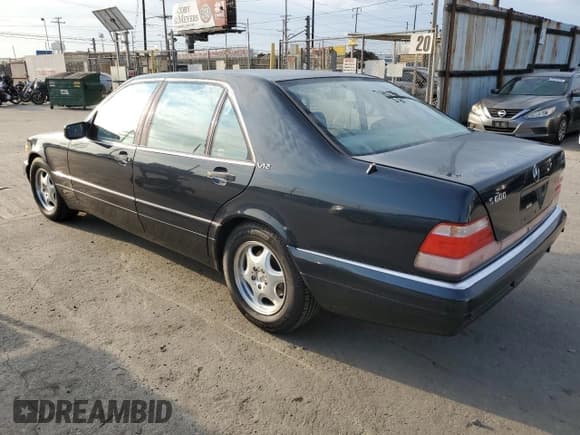 ✅ 1999 Mercedes-Benz S • VIN: WDBGA57G5XA428158 • Lot: 65543515. Wystawiony na Copart z przebiegiem 65 698 mil. Bezpłatny archiwum sprzedaży aukcyjnych z USA i szczegółowy raport historii pojazdu na DreamBid. Zdjęcie 2.