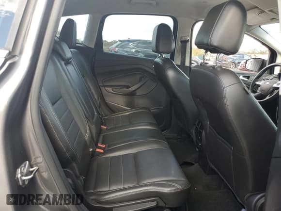 ✅ 2013 Ford C-Max SEL • VIN: 1FADP5CU5DL522237 • Lot: 82658675. Wystawiony na Copart z przebiegiem 78 515 mil. Bezpłatny archiwum sprzedaży aukcyjnych z USA i szczegółowy raport historii pojazdu na DreamBid. Zdjęcie 10.