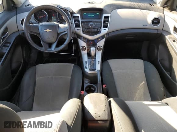 ✅ 2011 Chevrolet Cruze LS+ 1SB • VIN: 1G1PA5SH8B7188930 • Lot: 84250575. Listed on Copart with 202,749 mi. Free auction sales archive from the USA and detailed vehicle history report at DreamBid. Image 8.