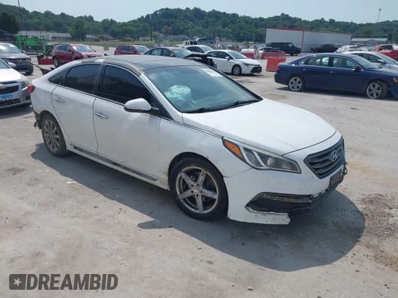 ✅ 2016 Hyundai Sonata Sport • VIN: 5NPE34AF8GH422585 • Лот: 42940635. Опубликован ранее на IAAI с пробегом 121 338 миль. Бесплатный доступ к архиву аукционных продаж из США и подробный отчёт об истории автомобиля на DreamBid. Изображение 1.