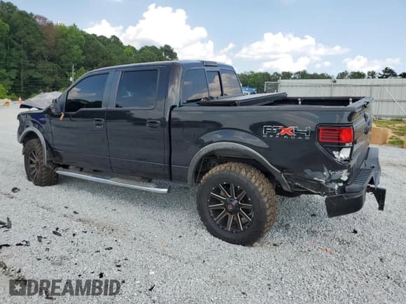 ✅ 2010 Ford F-150 XL • VIN: 1FTFW1EV4AFC34093 • Lot: 61924165. Listed on Copart with 270,023 mi. Free auction sales archive from the USA and detailed vehicle history report at DreamBid. Image 2.