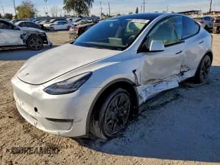 ✅ 2021 Tesla Model Y Standard Range • VIN: 5YJYGDED7MF109483 • Lot: 95541405. Wystawiony na Copart z przebiegiem 73 523 mil. Bezpłatny archiwum sprzedaży aukcyjnych z USA i szczegółowy raport historii pojazdu na DreamBid. Zdjęcie 1.