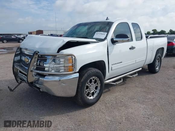 2013 Chevrolet Silverado 1500 LT with VIN 1GCRCSEA1DZ277351, listed as a IAAI auction lot 42729661 with 243,361 mi miles and . Bid and sale history available at DreamBid. Image 2.