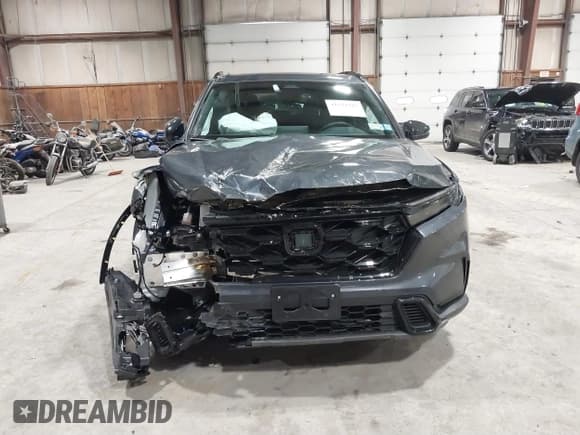 ✅ 2025 Honda CR-V Sport • VIN: 5J6RS6H51SL007653 • Lot: 41544327. Listed on IAAI with 5,160 mi. Free auction sales archive from the USA and detailed vehicle history report at DreamBid. Image 6.