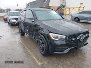 ✅ 2022 Mercedes-Benz GLC 300 • VIN: W1N0G8EB0NG052868 • Lot: 41755148. Wystawiony na IAAI z przebiegiem Nie podano. Bezpłatny archiwum sprzedaży aukcyjnych z USA i szczegółowy raport historii pojazdu na DreamBid. Zdjęcie 1.