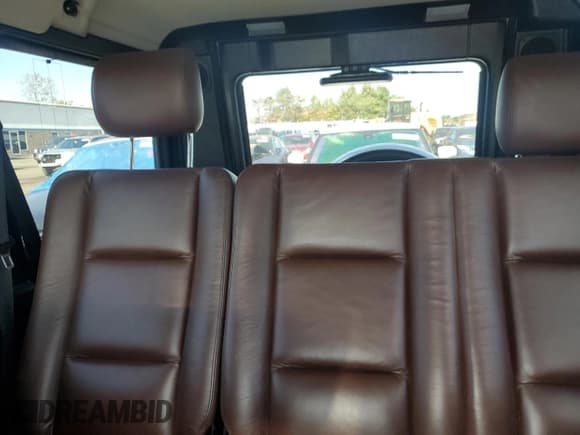 ✅ 2015 Mercedes-Benz G 550 • VIN: WDCYC3HF7FX237180 • Lot: 84406245. Wystawiony na Copart z przebiegiem 105 210 mil. Bezpłatny archiwum sprzedaży aukcyjnych z USA i szczegółowy raport historii pojazdu na DreamBid. Zdjęcie 10.