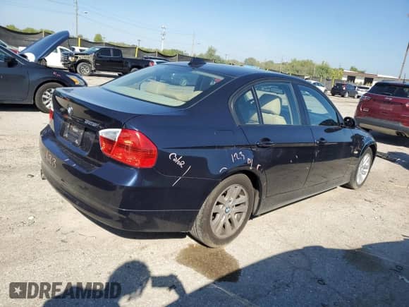 2006 BMW 3 Series 325i с VIN WBAVB135X6PT21389, выставлен на аукционе Copart как лот 80455535 с пробегом 91 883 миль миль и Списание • Salvage title. История ставок и продаж доступна на DreamBid. Изображение 3.