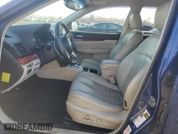 ✅ 2010 Subaru Outback Limited Power Moon • VIN: 4S4BRELC8A2320895 • Лот: 46601325. Опубликован ранее на Copart с пробегом 183 578 миль. Бесплатный доступ к архиву аукционных продаж из США и подробный отчёт об истории автомобиля на DreamBid. Изображение 7.