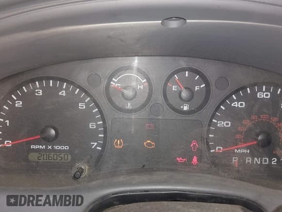 ✅ 2011 Ford Ranger XLT • VIN: 1FTLR4FE7BPA74975 • Lot: 42369981. Wystawiony na IAAI z przebiegiem 206 050 mil. Bezpłatny archiwum sprzedaży aukcyjnych z USA i szczegółowy raport historii pojazdu na DreamBid. Zdjęcie 7.