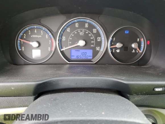 ✅ 2007 Hyundai Santa Fe SE • VIN: 5NMSH13E37H028092 • Lot: 86926674. Listed on Copart with 165,090 mi. Free auction sales archive from the USA and detailed vehicle history report at DreamBid. Image 9.