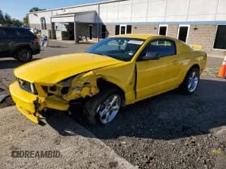 ✅ 2006 Ford Mustang GT Deluxe • VIN: 1ZVHT82H065248026 • Lot: 85558645. Listed on Copart with 96,738 mi. Free auction sales archive from the USA and detailed vehicle history report at DreamBid. Image 1.