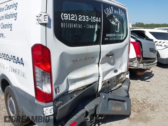 ✅ 2017 Ford Transit • VIN: 1FTYE1ZM6HKA83224 • Лот: 42045091. Опубликован ранее на IAAI с пробегом 94 943 миль. Бесплатный доступ к архиву аукционных продаж из США и подробный отчёт об истории автомобиля на DreamBid. Изображение 6.