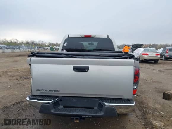 2006 Chevrolet Colorado 2LT with VIN 1GCDT136768248996, listed as a IAAI auction lot 41984230 with 230,150 mi miles and . Bid and sale history available at DreamBid. Image 16.