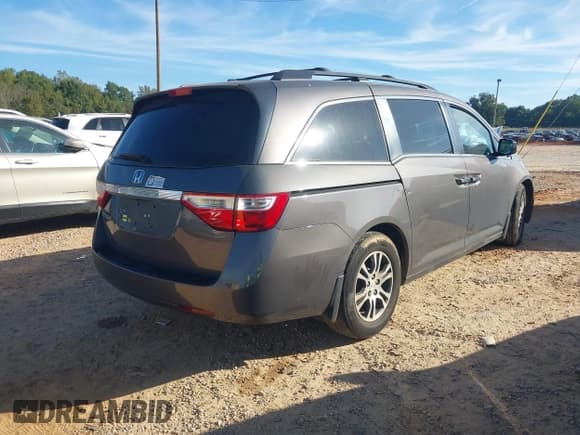 ✅ 2013 Honda Odyssey EX-L • VIN: 5FNRL5H60DB076734 • Lot: 43369653. Wystawiony na IAAI z przebiegiem 160 354 mil. Bezpłatny archiwum sprzedaży aukcyjnych z USA i szczegółowy raport historii pojazdu na DreamBid. Zdjęcie 4.