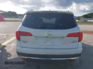 ✅ 2017 Honda Pilot Elite • VIN: 5FNYF6H04HB031645 • Lot: 43847465. Wystawiony na IAAI z przebiegiem 93 815 mil. Bezpłatny archiwum sprzedaży aukcyjnych z USA i szczegółowy raport historii pojazdu na DreamBid. Zdjęcie 16.