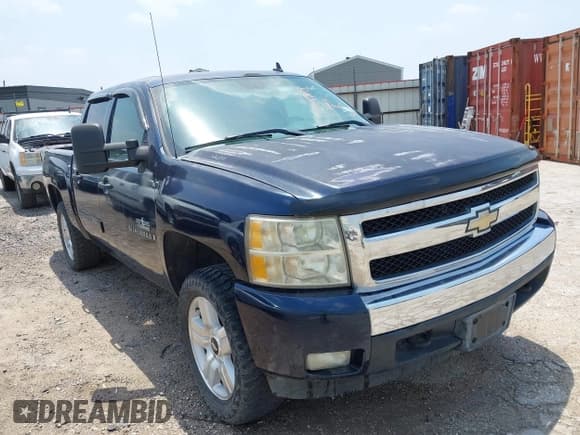 ✅ 2007 Chevrolet Silverado 1500 1LT • VIN: 2GCEC13J971511292 • Lot: 42181818. Wystawiony na IAAI z przebiegiem 239 647 mil. Bezpłatny archiwum sprzedaży aukcyjnych z USA i szczegółowy raport historii pojazdu na DreamBid. Zdjęcie 1.