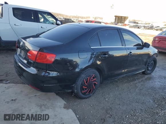 ✅ 2013 Volkswagen Jetta SE • VIN: 3VWDP7AJ9DM383126 • Lot: 46524325. Listed on Copart with 129,488 mi. Free auction sales archive from the USA and detailed vehicle history report at DreamBid. Image 3.