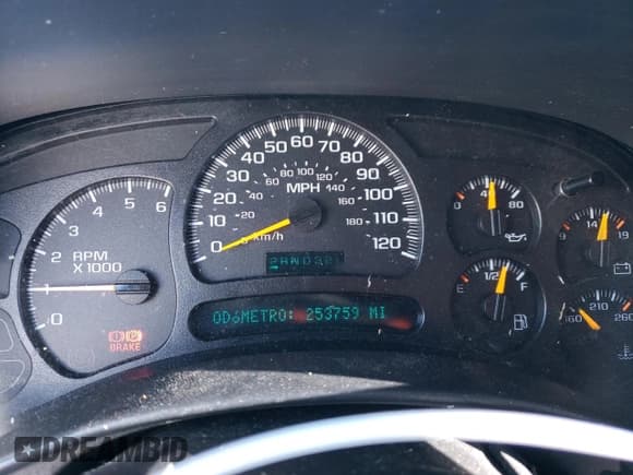 ✅ 2003 Chevrolet Suburban LT • VIN: 1GNFK16Z13J228823 • Лот: 83864354. Опубликован ранее на Copart с пробегом 253 759 миль. Бесплатный доступ к архиву аукционных продаж из США и подробный отчёт об истории автомобиля на DreamBid. Изображение 9.