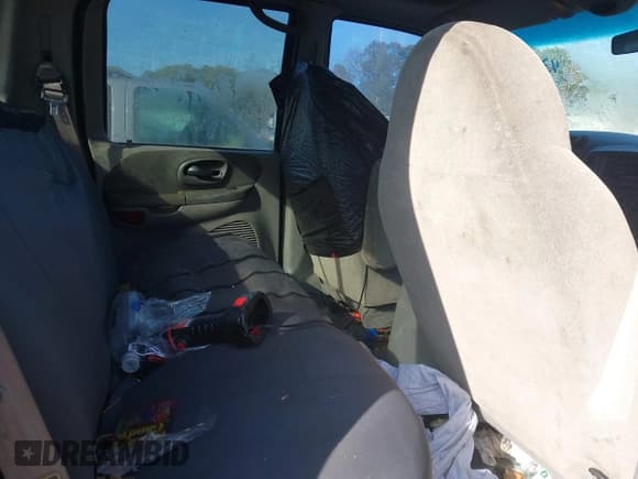 ✅ 2001 Ford F-150 XLT • VIN: 1FTRW07W81KF45918 • Лот: 43777465. Опубликован ранее на IAAI с пробегом Не указан. Бесплатный доступ к архиву аукционных продаж из США и подробный отчёт об истории автомобиля на DreamBid. Изображение 8.