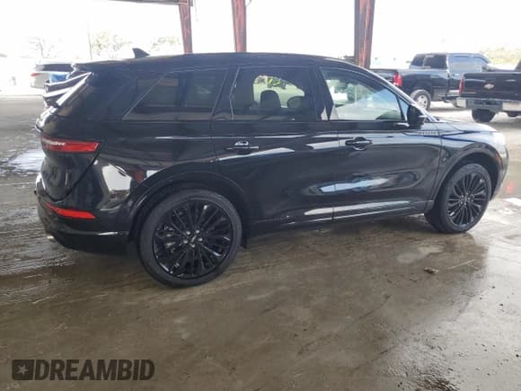 ✅ 2023 Lincoln Corsair Reserve • VIN: 5LMCJ2CAXPUL24546 • Lot: 44925745. Wystawiony na Copart z przebiegiem 5 053 mil. Bezpłatny archiwum sprzedaży aukcyjnych z USA i szczegółowy raport historii pojazdu na DreamBid. Zdjęcie 3.