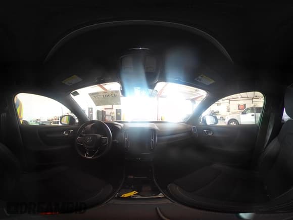 ✅ 2023 Volvo XC40 Ultimate • VIN: YV4ED3UMXP2087183 • Лот: 42901777. Опубликован ранее на IAAI с пробегом 35 554 миль. Бесплатный доступ к архиву аукционных продаж из США и подробный отчёт об истории автомобиля на DreamBid. Изображение 18.