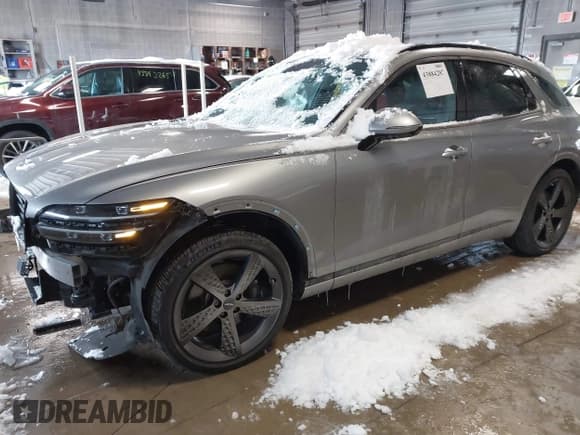 ✅ 2023 Genesis GV70 2.5T • VIN: KMUMADTB2PU123690 • Lot: 43884287. Listed on IAAI with 25,765 mi. Free auction sales archive from the USA and detailed vehicle history report at DreamBid. Image 2.