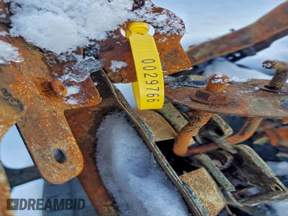 ✅ 2017 Jeep Renegade Sport • VIN: ZACCJBAB6HPE84395 • Lot: 64126685. Wystawiony na Copart z przebiegiem Nie podano. Bezpłatny archiwum sprzedaży aukcyjnych z USA i szczegółowy raport historii pojazdu na DreamBid. Zdjęcie 12.