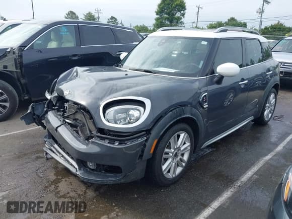 ✅ 2020 MINI Countryman Cooper S • VIN: WMZYW7C0XL3L85463 • Lot: 42344478. Listed on IAAI with 54,654 mi. Free auction sales archive from the USA and detailed vehicle history report at DreamBid. Image 18.