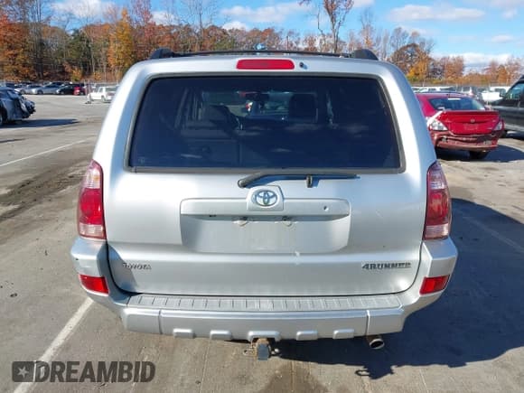 ✅ 2005 Toyota 4Runner Limited • VIN: JTEZU17R858040188 • Лот: 43660606. Опубликован ранее на IAAI с пробегом 228 193 миль. Бесплатный доступ к архиву аукционных продаж из США и подробный отчёт об истории автомобиля на DreamBid. Изображение 16.