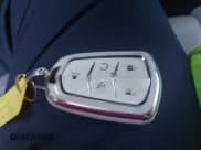 ✅ 2015 Cadillac SRX Premium Collection • VIN: 3GYFNGE35FS616599 • Lot: 43431289. Wystawiony na IAAI z przebiegiem 159 326 mil. Bezpłatny archiwum sprzedaży aukcyjnych z USA i szczegółowy raport historii pojazdu na DreamBid. Zdjęcie 11.