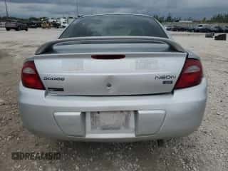 2005 Dodge Neon SXT z VIN 1B3ES56C75D183896, wystawiony jako Copart lot #64396065 z przebiegiem 75 397 mil mil oraz Szkoda całkowita • Salvage title. Historia ofert i sprzedaży dostępna na DreamBid. Obrazek 6.