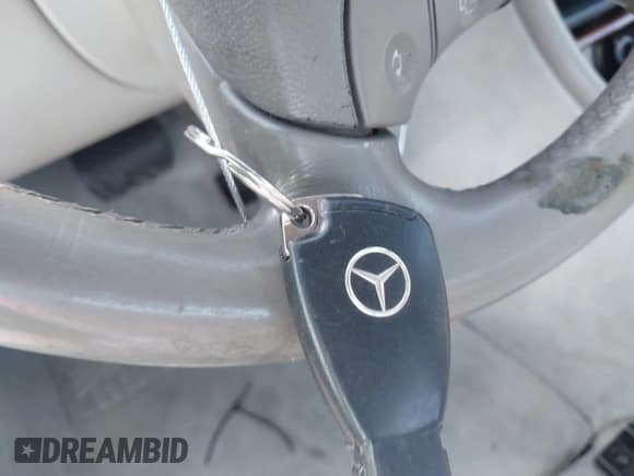 ✅ 2001 Mercedes-Benz CLK 320/430 • VIN: WDBLJ65G41F161967 • Lot: 41890519. Listed on IAAI with 71,205 mi. Free auction sales archive from the USA and detailed vehicle history report at DreamBid. Image 11.